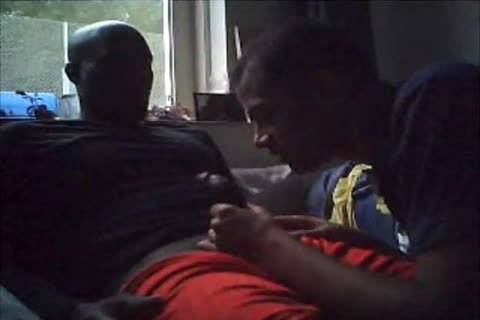 Surinamese lad Giving A CuraÃƒÂ§ao lad A oral pleasure-job - Interracial