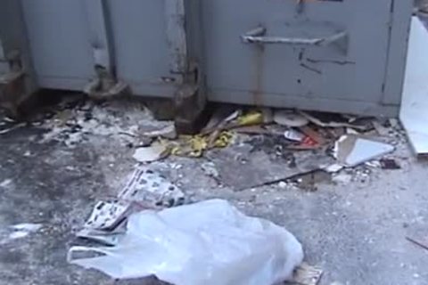 Curbside Pick Up And nail Factory Double Feature - Scene 1