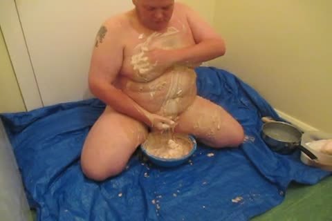 Sploshing! plump lad Has Messy joy