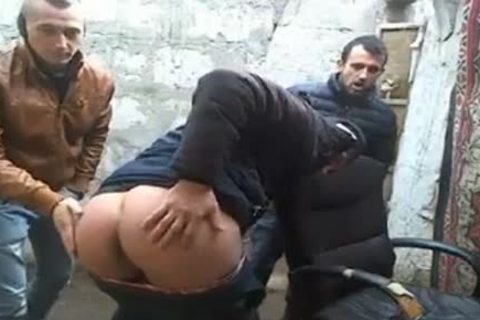 3 European boyz Making Porn