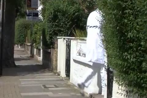 The Milk chap - Ross Milking Matt FULL excellent F