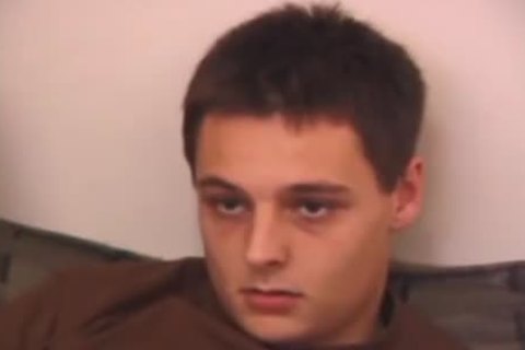 Gunner And Roar engulf penis