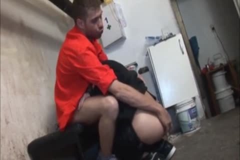 twink screwed By Plumber For Being Late For Work.