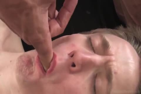 TAKE A biggest penis IN THE booty