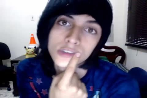 Millenialboy Chats Showing penis And wazoo