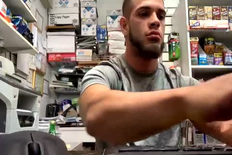 attractive lad Cums At Work (gasstation)