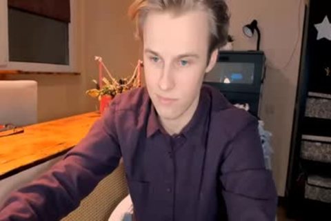 gay Office Worker Stroking His pecker And Showing His ass On webcam