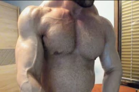 A older Muscle fellow Masturbating In Live