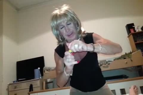 Pauline likes To engulf Mikes rod With filthy ladyboy Crossd