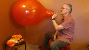 Balloonbanger 69) Two Globos 18 Balloons: Pop Jerk And love juice!