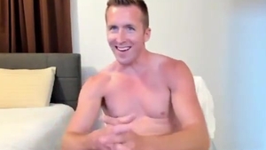 built American dude Tugs His admirable cock