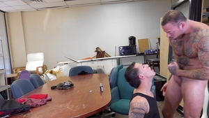 Young Perps: Rough sloppy fucking and thief Sean Duran