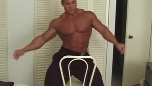 Bodybuilder Lifestyle video scene