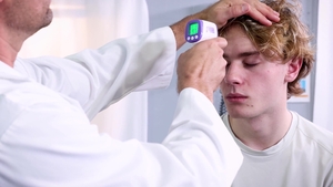 DoctorTapes: Dr. Beaux and the Unconventional Treatment