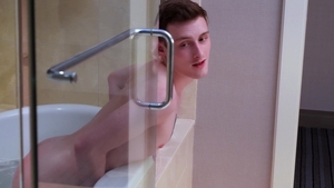Nude N' Naughty Bath Spys