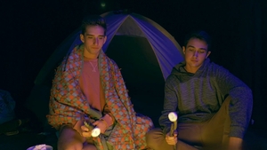 Brother Crush: Younger Stepbro Gets Drilled by Big Meaty Cock