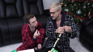 Family Dick: Mistletoe Meaty Muncher