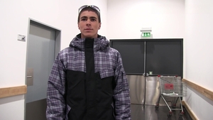 Czech Hunter: Bribed and Blissful in the Toilet