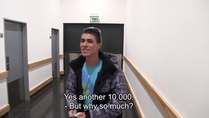 Czech Hunter: Bribed and Blissful in the Toilet