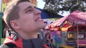 Czech Hunter: Seduction 101: How to Get His Boxers in Public