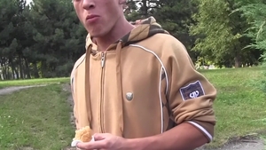 Czech Hunter: Seducing a Straight Boy with Money