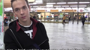 Czech Hunter: Cash for His Hesitant Heart