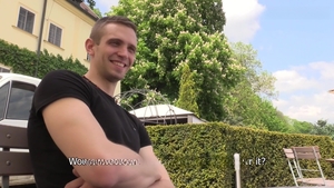 Czech Hunter: A Date to Remember on Petrin Hill