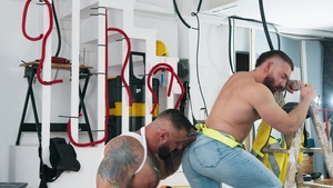 Men: Nik Fros' Relentless Drilling Skills