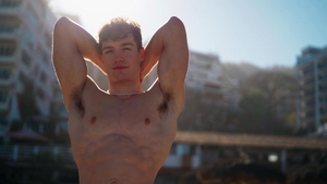 Men: Drake Von Takes A Dive Between Hazel's Cheeks