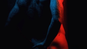 masqulin: 35) Steamy Encounters on a Stressful Night Off